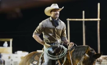 Кадр из сериала Уокер