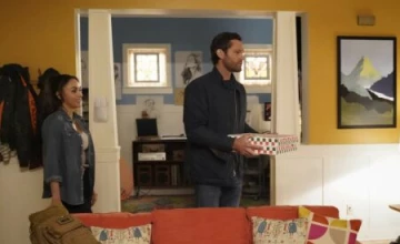 Кадр из сериала Уокер